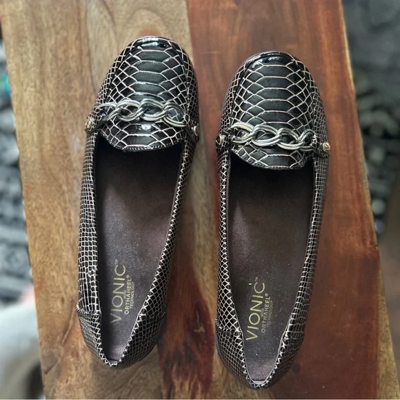 Vionic Alda Croc Embossed Black and Brown Chain Loafers - Picture 6 of 8